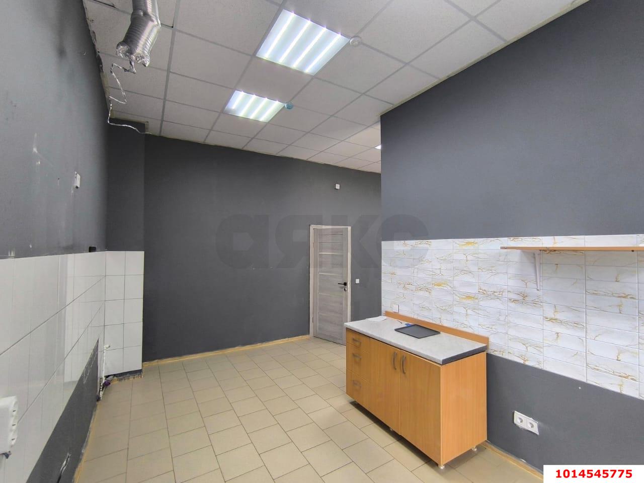 Фото №9: Торговое помещение 50 м² - Краснодар, жилой комплекс Фонтаны, ул. Старокубанская, 2/23к2