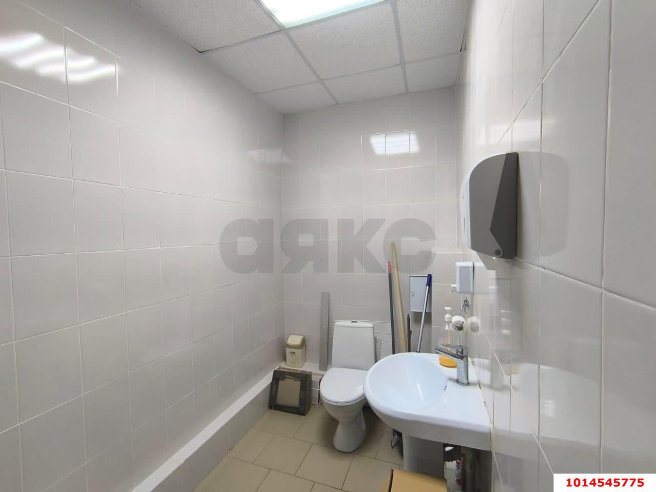 Фото №11: Торговое помещение 50 м² - Краснодар, жилой комплекс Фонтаны, ул. Старокубанская, 2/23к2