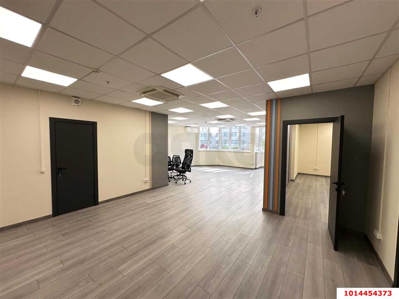 Фото №2: Офисное помещение 117 м² - Краснодар, Центральный, ул. Кубанская Набережная, 37