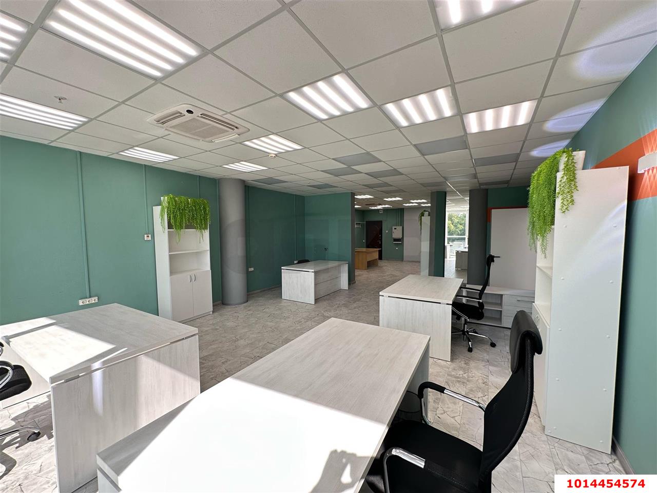 Фото №3: Офисное помещение 170 м² - Краснодар, Центральный, ул. Кубанская Набережная, 37