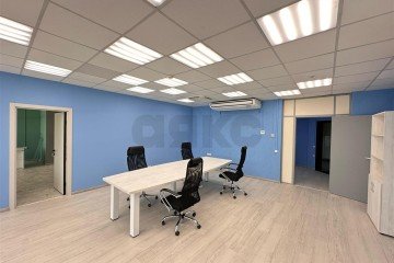 Фото №1: Офисное помещение 110 м² - Краснодар, мкр. Центральный, ул. Кубанская Набережная, 37