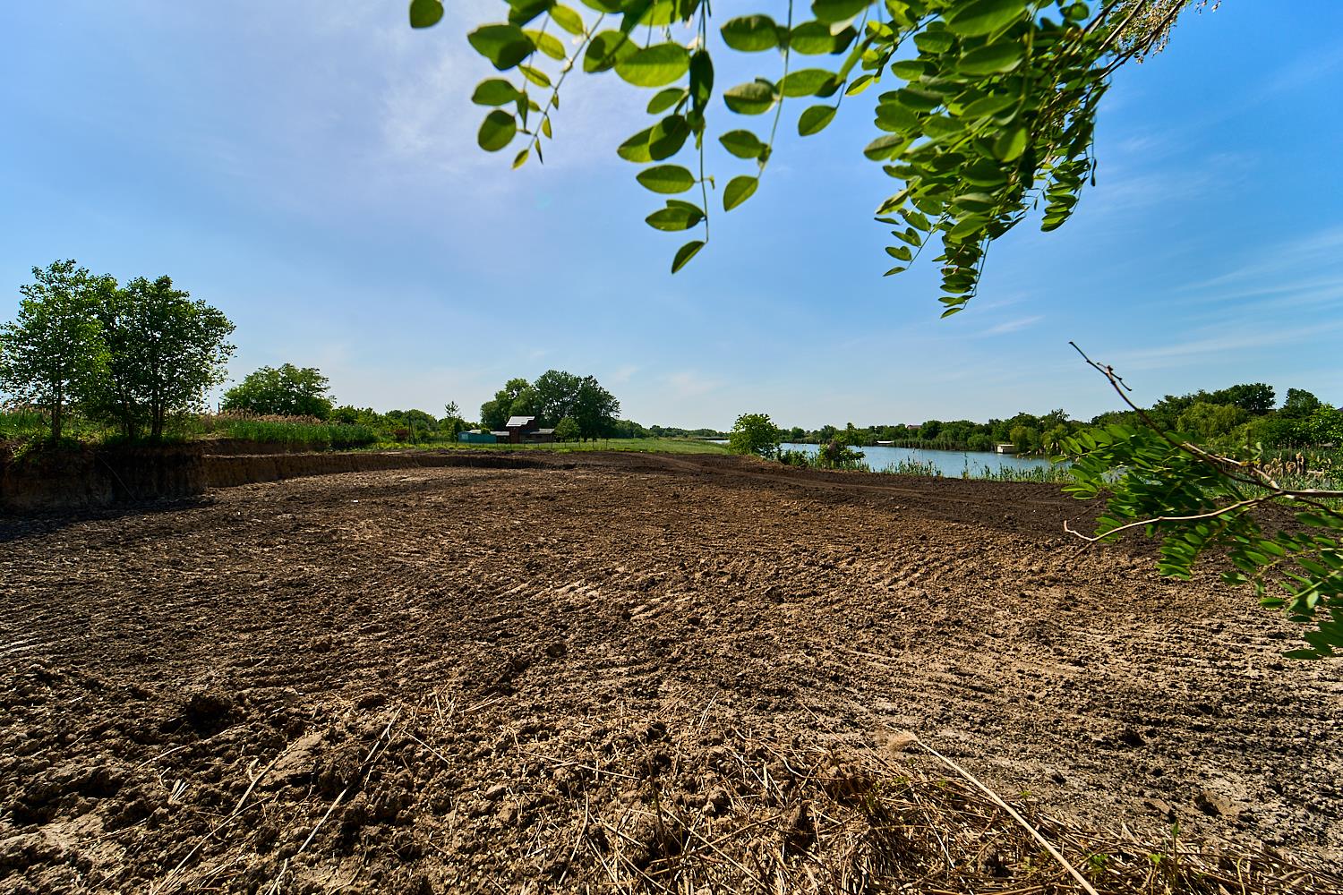 Фото №2: Коммерция 200 м² - Динская, мкр. Солнечный, ул. Центральная, 49