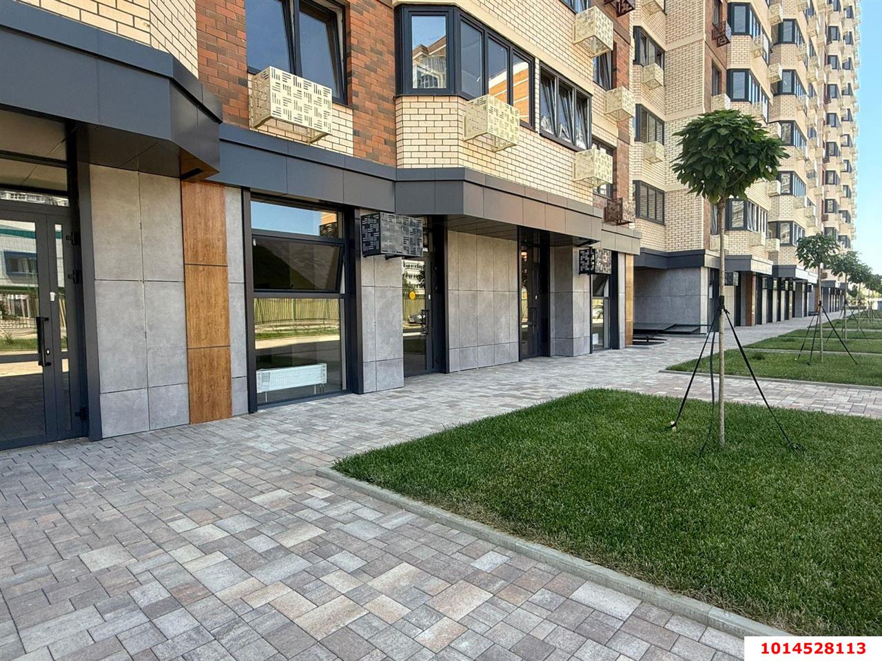 Фото №6: Коммерция 46 м² - Краснодар, Прикубанский внутригородской округ, ЖК Лучший, Завод Радиоизмерительных Приборов, имени Петра Метальникова, мкр. жилой комплекс Лучший, ул. Ростовское шоссе, 30/7