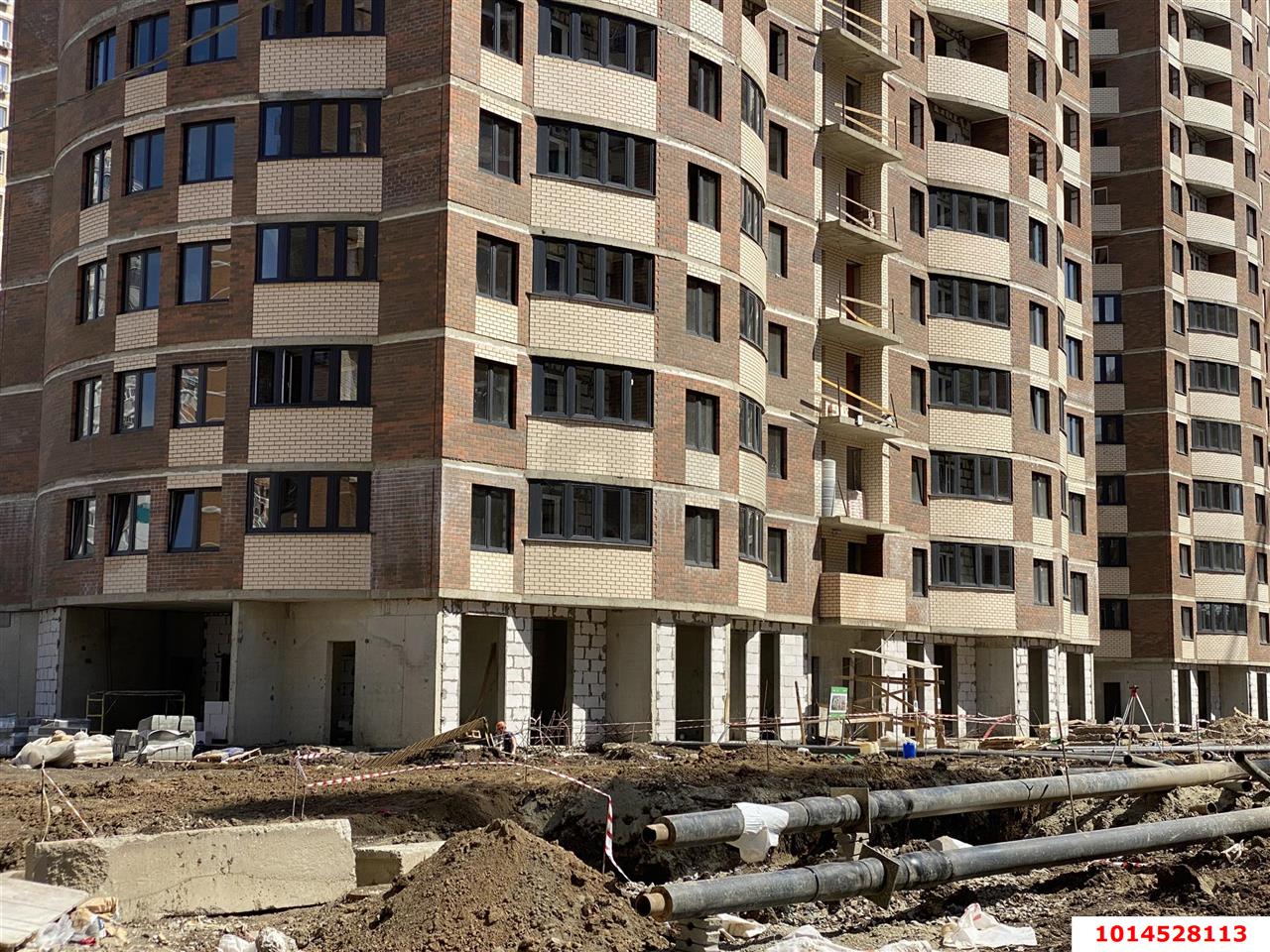 Фото №2: Торговое помещение 47 м² - Краснодар, жилой комплекс Лучший, ул. Ростовское шоссе, 30/7