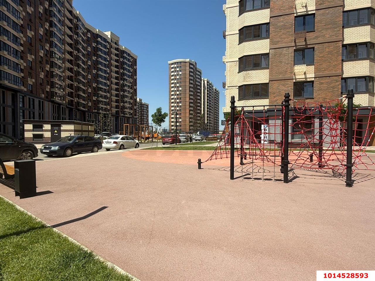 Фото №4: Торговое помещение 73 м² - Краснодар, жилой комплекс Лучший, ул. Ростовское шоссе, 30/6