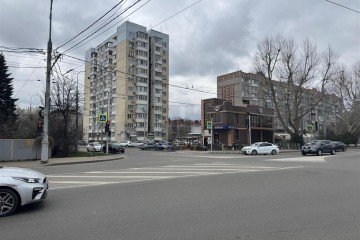 Фото №4: Торговое помещение 37 м² - Краснодар, ж/м Пашковский, ул. 1 Мая, 71/3