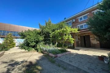 Фото №1: 4-комнатная квартира 108 м² - Марьянская, ул. Мира, 107