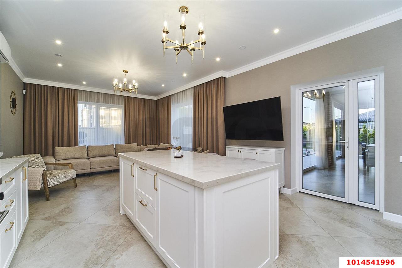 Фото №41: Дом 247 м² + 6.7 сот. - Краснодар, Прикубанский внутригородской округ, п. коттеджный  Зелёная Долина, ул. Ростокская