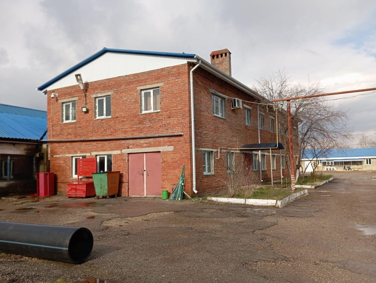 Фото №2: Производственное помещение 347 м² - Холмская, мкр. 3-й, ул. Ленина, 1А