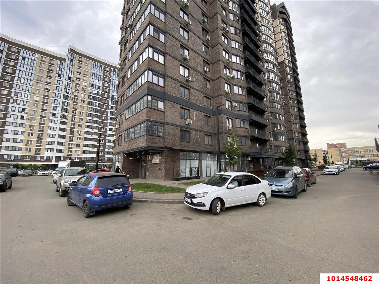 Фото №5: Торговое помещение 61 м² - Краснодар, жилой комплекс Red777, ул. Адмирала Крузенштерна, 5