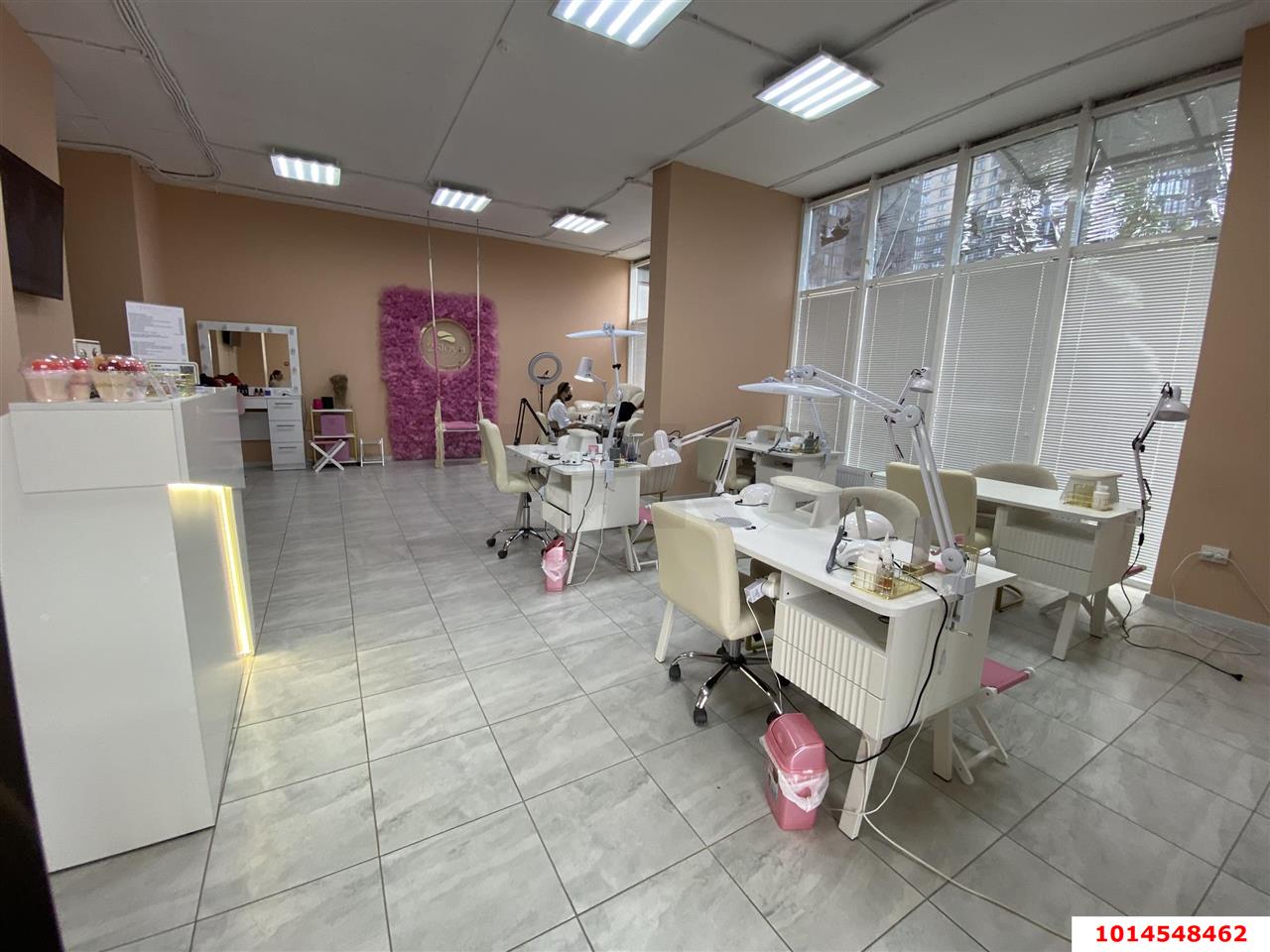 Фото №9: Торговое помещение 61 м² - Краснодар, жилой комплекс Red777, ул. Адмирала Крузенштерна, 5