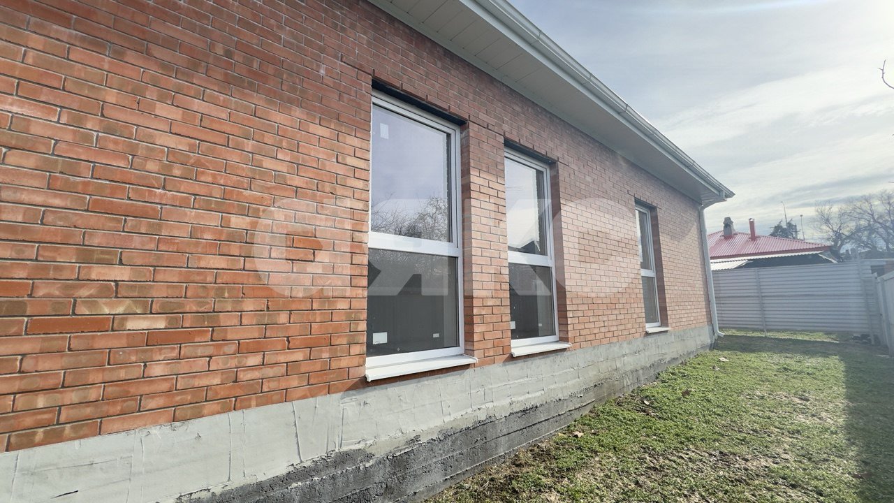 Фото №2: Дом 98 м² + 6.5 сот. - Кореновск, мкр. 1-й квартал, ул. Фрунзе