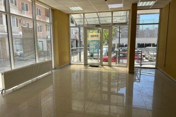 Фото №3: Торговое помещение 101 м² - Краснодар, мкр. жилой комплекс Инсити, ул. Командорская, 5/2