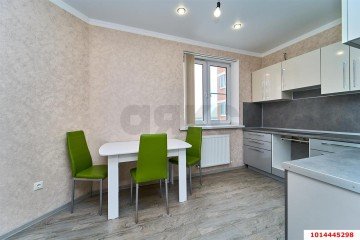 Фото №1: 2-комнатная квартира 62 м² - Берёзовый, мкр. жилой комплекс Берёзовый Парк, ул. Декоративная, 1/5к2