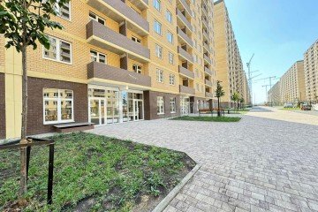 Фото №1: Торговое помещение 44 м² - Краснодар, мкр. жилой комплекс Дыхание, 