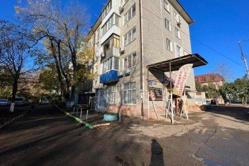 Фото №5: Торговое помещение 430 м² - Краснодар, мкр. Гидростроителей, ул. имени Дмитрия Благоева, 2