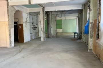 Фото №4: Торговое помещение 430 м² - Краснодар, мкр. Гидростроителей, ул. имени Дмитрия Благоева, 2