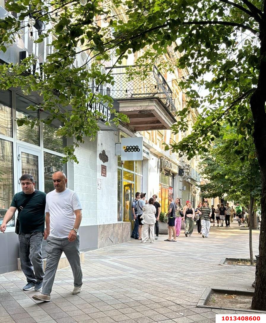 Фото №3: Отдельное здание 2217 м² - Краснодар, Центральный, ул. Красная, 70