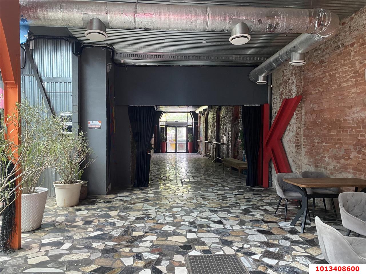 Фото №9: Коммерция 2217 м² - Краснодар, Центральный внутригородской округ, мкр. Центральный, ул. Красная, 70