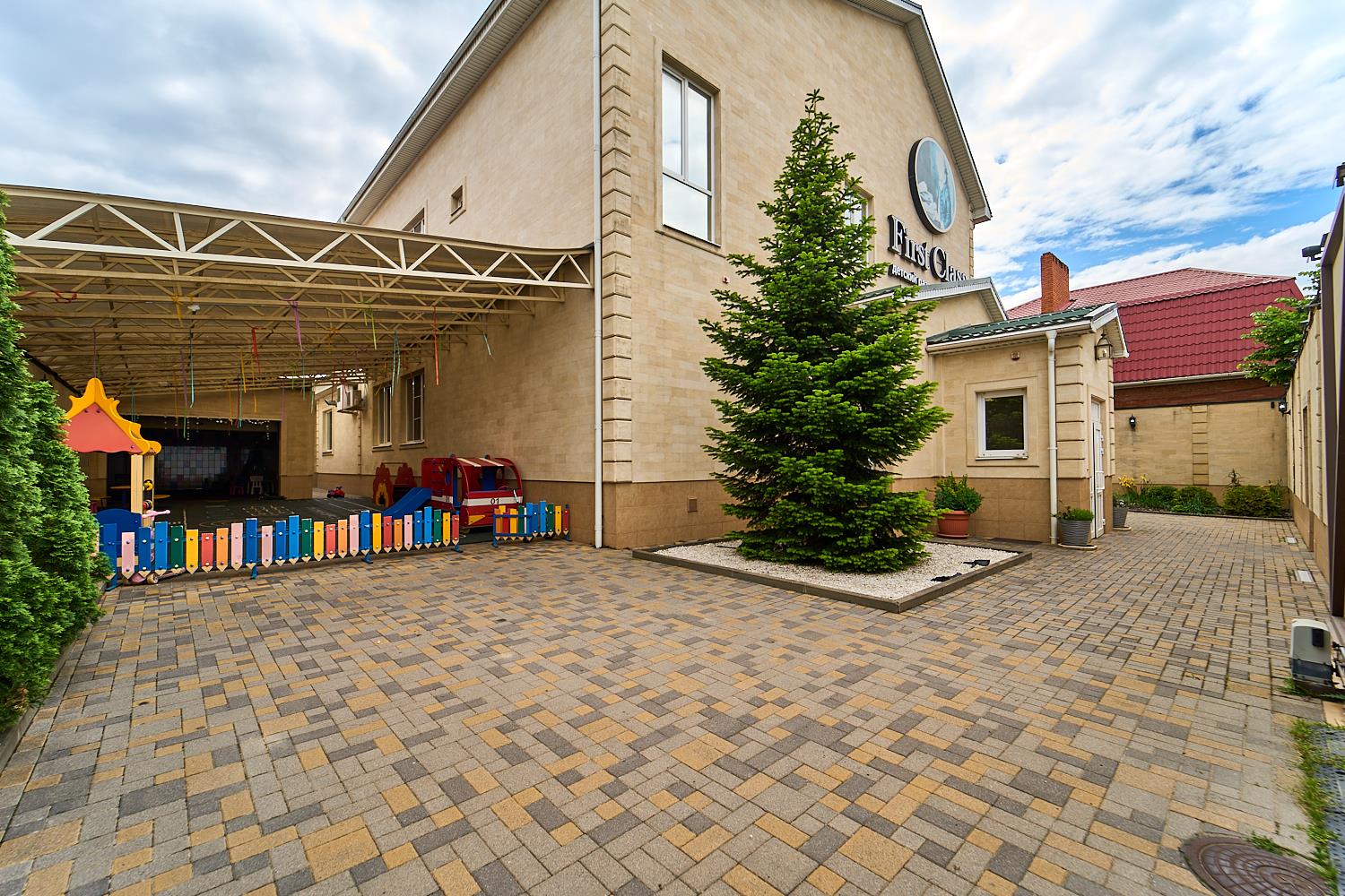 Фото №6: Коммерция 878 м² - Краснодар, Центральный внутригородской округ, Западный внутригородской округ, мкр. Центральный, ул. Чапаева, 70