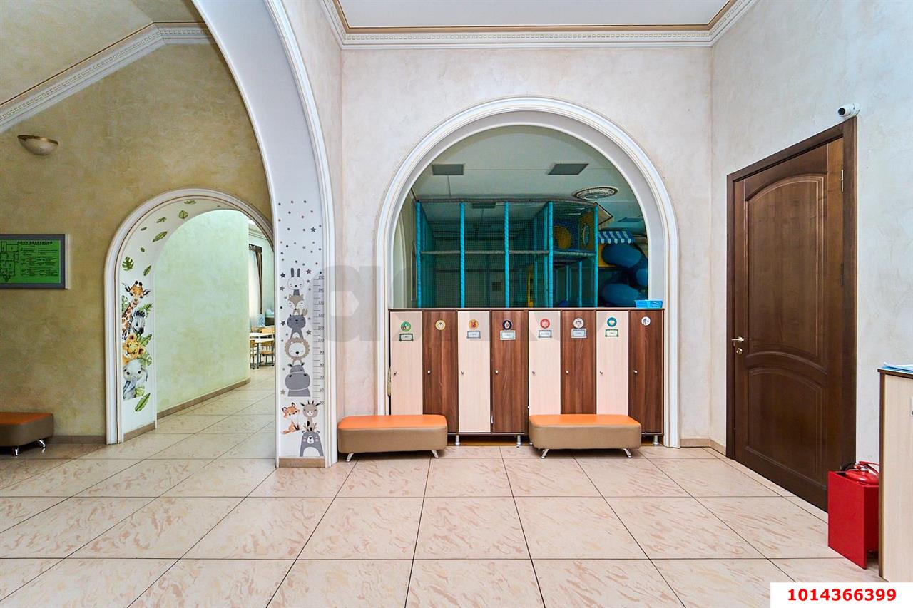 Фото №21: Торговое помещение 879 м² - Краснодар, Центральный, ул. Чапаева, 70
