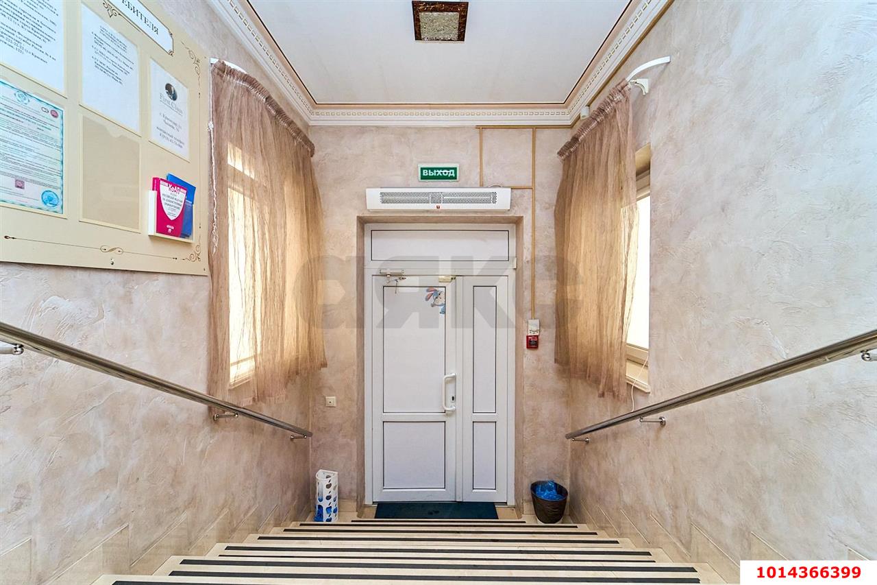 Фото №17: Торговое помещение 879 м² - Краснодар, Центральный, ул. Чапаева, 70
