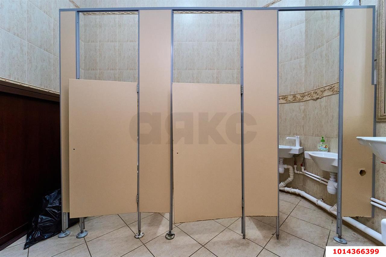 Фото №35: Торговое помещение 879 м² - Краснодар, Центральный, ул. Чапаева, 70
