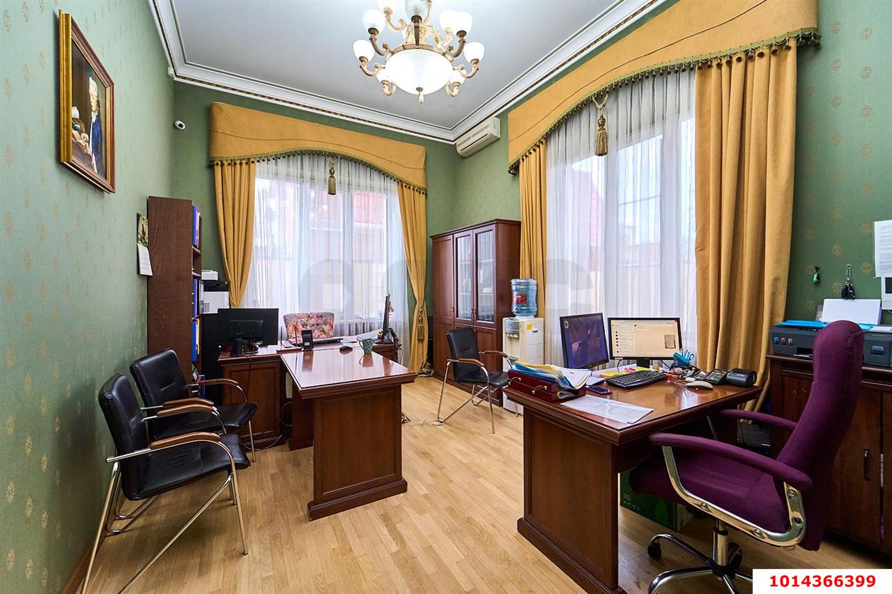 Фото №19: Торговое помещение 879 м² - Краснодар, Центральный, ул. Чапаева, 70