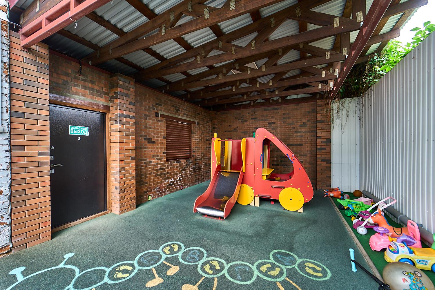 Фото №13: Коммерция 878 м² - Краснодар, Центральный внутригородской округ, Западный внутригородской округ, мкр. Центральный, ул. Чапаева, 70