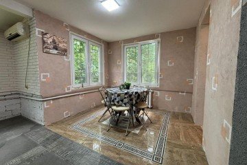 Фото №1: 3-комнатная квартира 100 м² - Краснодар, мкр. Гидростроителей, ул. имени Игнатова, 25