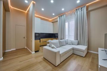 Фото №1: 1-комнатная квартира 47 м² - Краснодар, мкр. жилой комплекс Девелопмент Плаза, ул. имени 40-летия Победы, 33Г