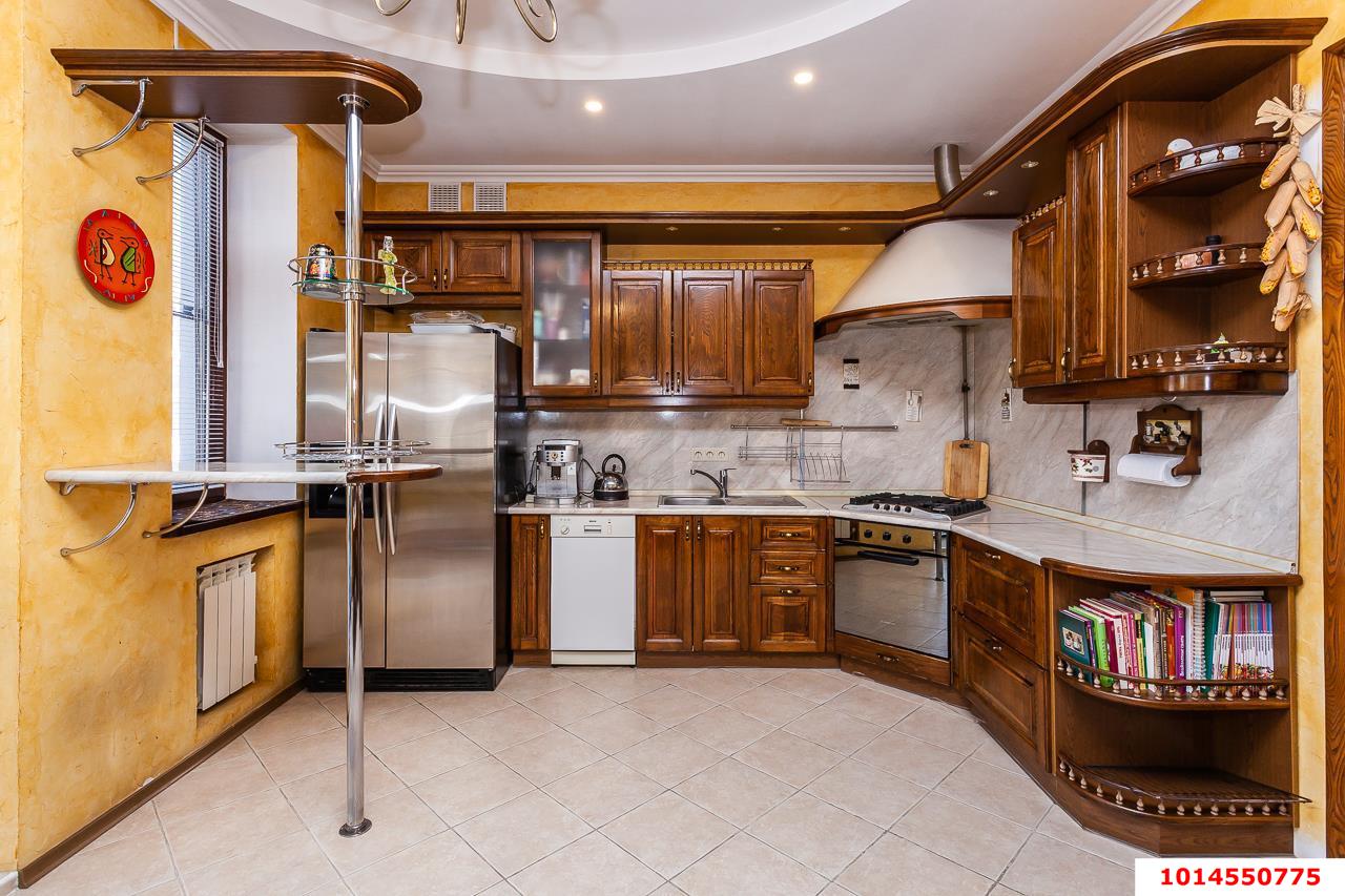 Фото №11: Дом 385 м² + 6 сот. - Краснодар, Центральный внутригородской округ, мкр. Дубинка, ул. Кочубея, 42/1