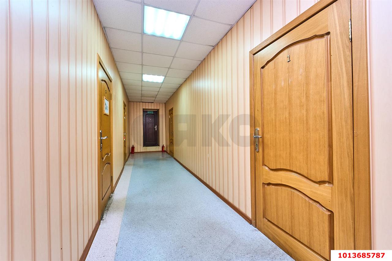 Фото №11: Торговое помещение 988 м² - Краснодар, Западный внутригородской округ, ул. Пашковская, 41