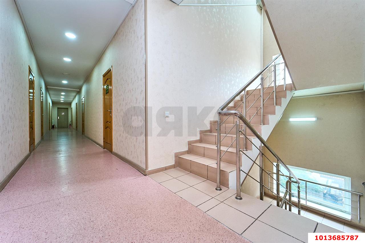 Фото №10: Торговое помещение 988 м² - Краснодар, Западный внутригородской округ, ул. Пашковская, 41