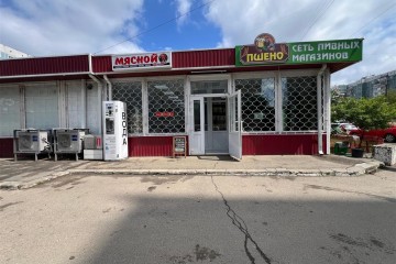 Фото №4: Торговое помещение 105 м² - Краснодар, мкр. Юбилейный, ул. 70-летия Октября, 8