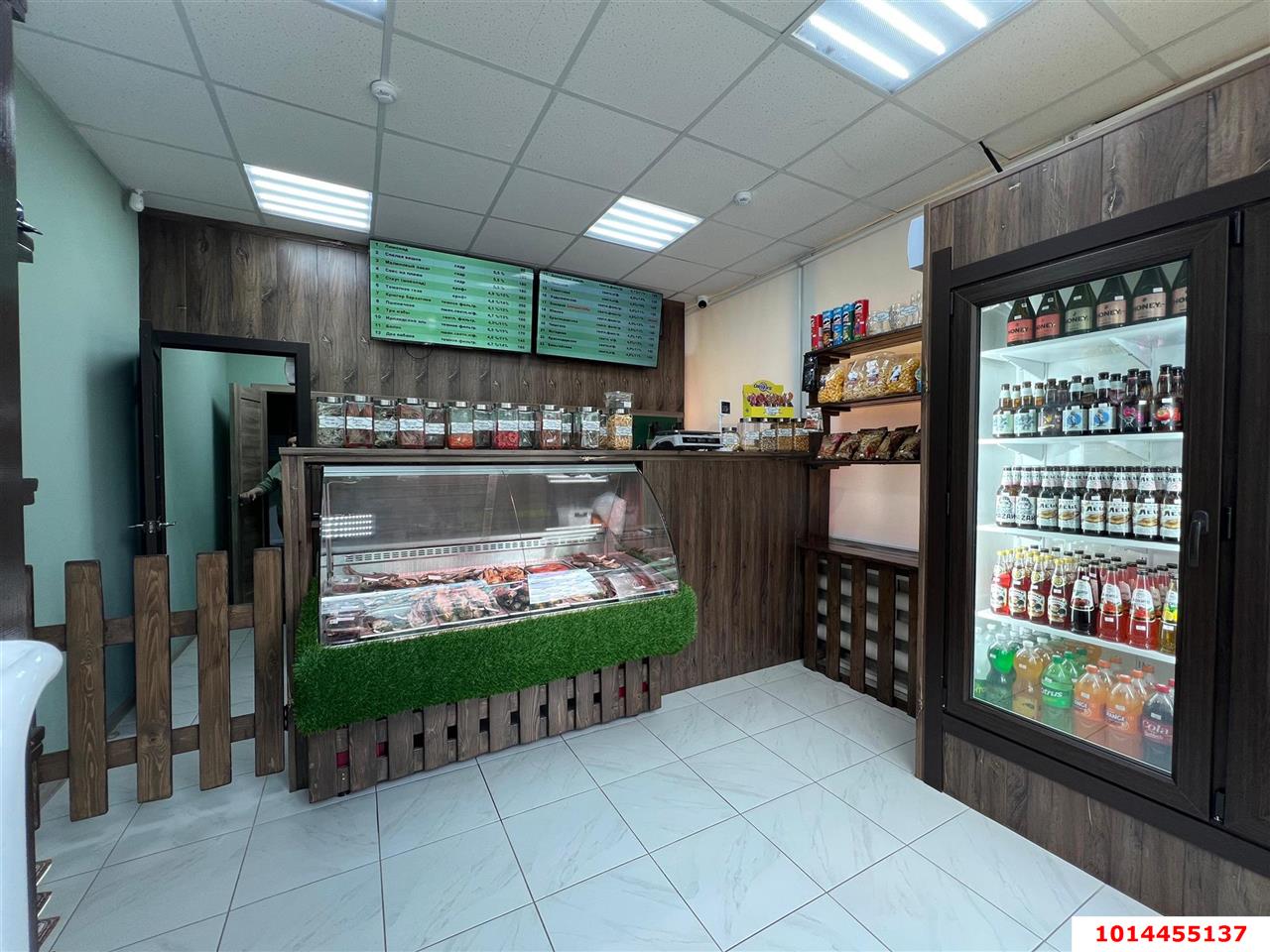 Фото №3: Торговое помещение 105 м² - Краснодар, Юбилейный, ул. 70-летия Октября, 8