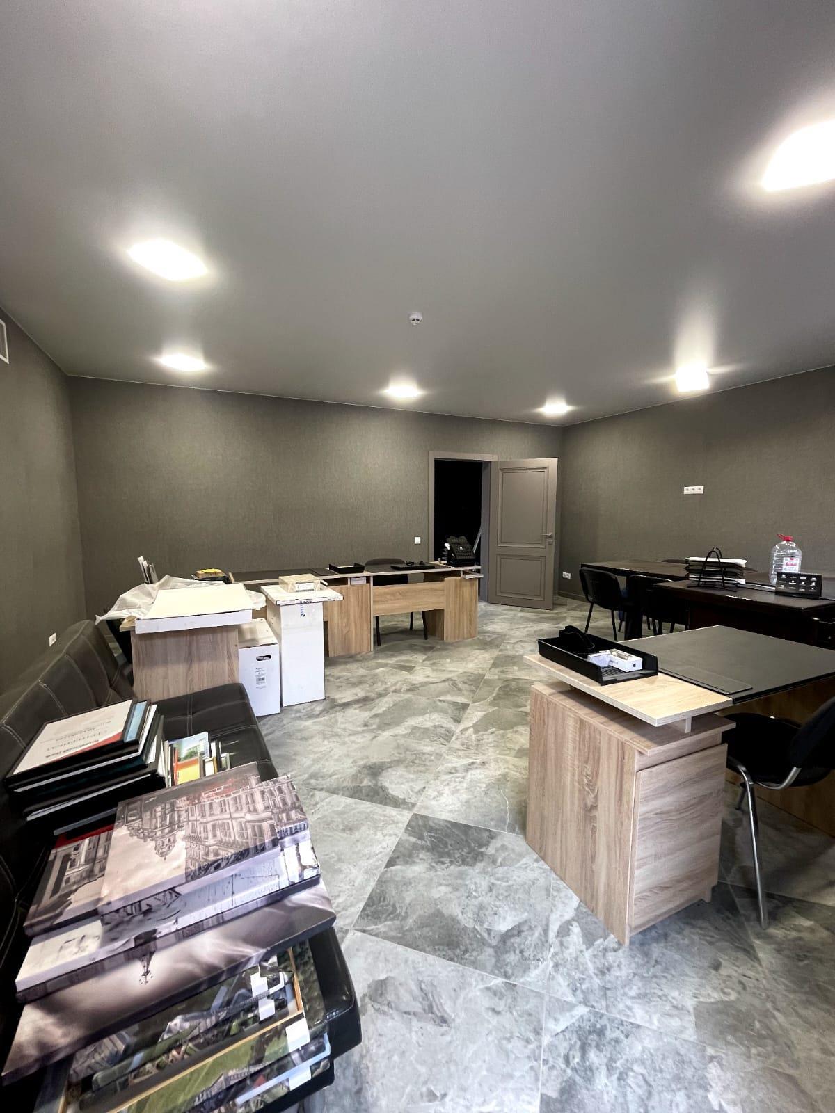 Фото №8: Коммерция 70 м² - Новая Адыгея, мкр. жилой комплекс Золотая линия 2, ул. Бжегокайская, 25к1