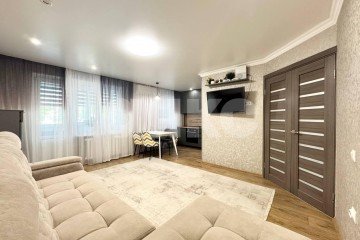 Фото №5: 3-комнатная квартира 59 м² - Нижнекамск, мкр. 17-й, ул. Менделеева, 32Б