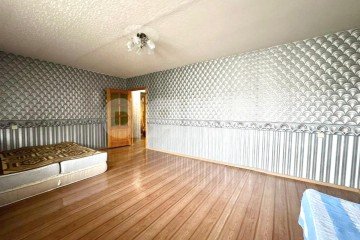 Фото №2: 4-комнатная квартира 94 м² - Нижнекамск, мкр. 6-й, пр-кт Химиков, 64