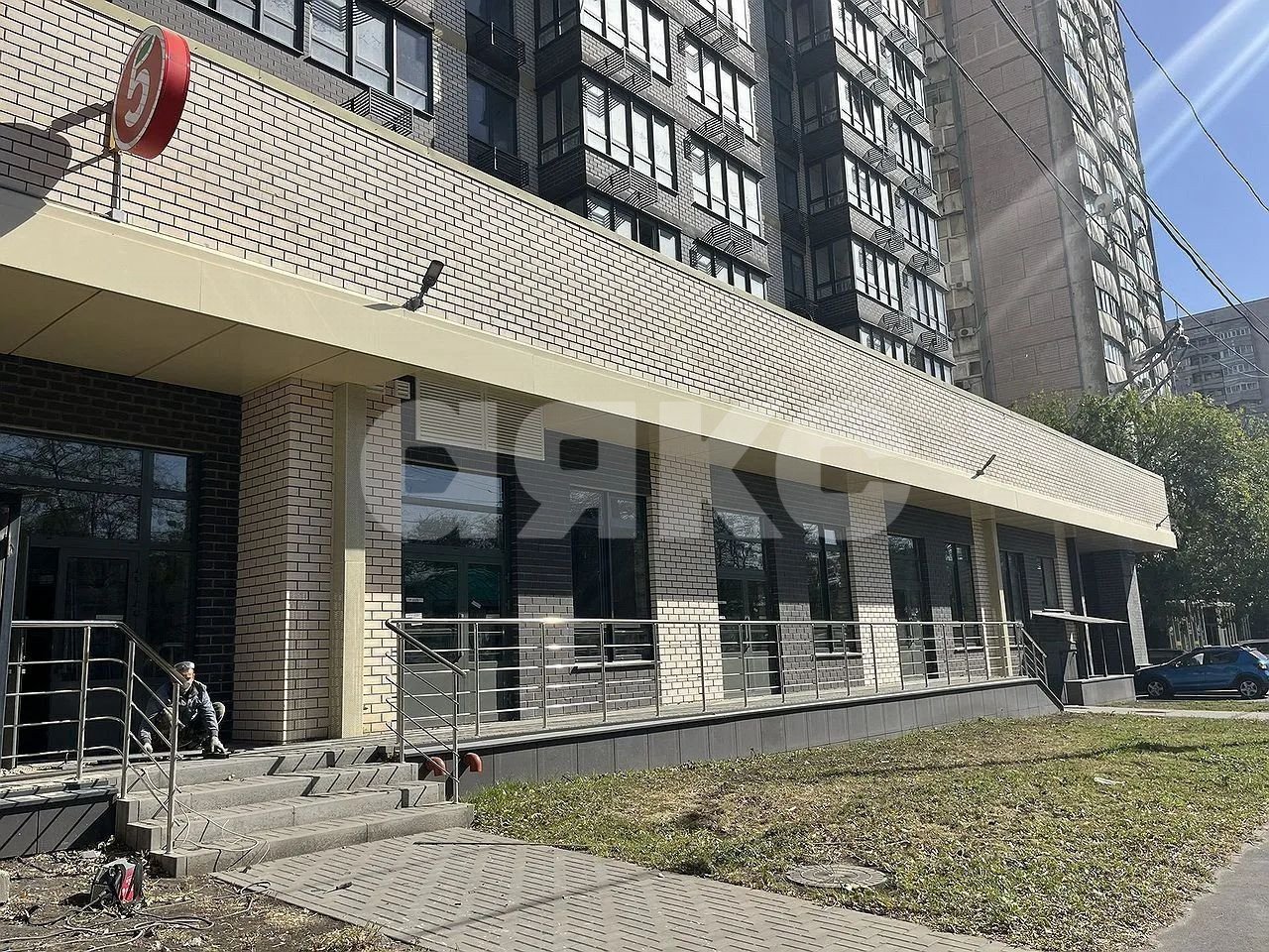 Фото №3: Коммерция 70 м² - Ростов-на-Дону, Кировский, пр-кт Ворошиловский, 82/4