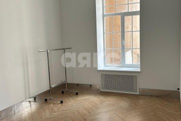 Фото №4: Коммерция 200 м² - Ростов-на-Дону, р. Кировский, ул. Большая Садовая, 95