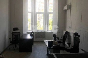 Фото №2: Коммерция 1157 м² - Ростов-на-Дону, мкр. Богатяновка, ул. Большая Садовая, 164