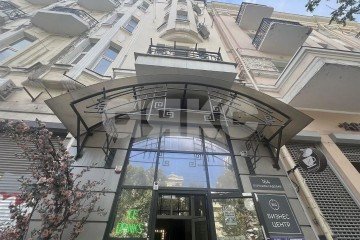 Фото №2: Коммерция 1157 м² - Ростов-на-Дону, мкр. Богатяновка, ул. Большая Садовая, 164