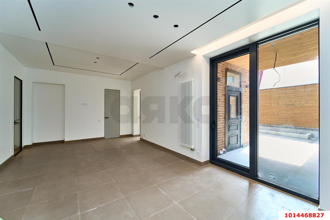 Фото №3: Дом 499 м² + 5 сот. - Краснодар, Карасунский внутригородской округ, мкр. Камвольно-суконный Комбинат, ул. 2-я Заречная, 3