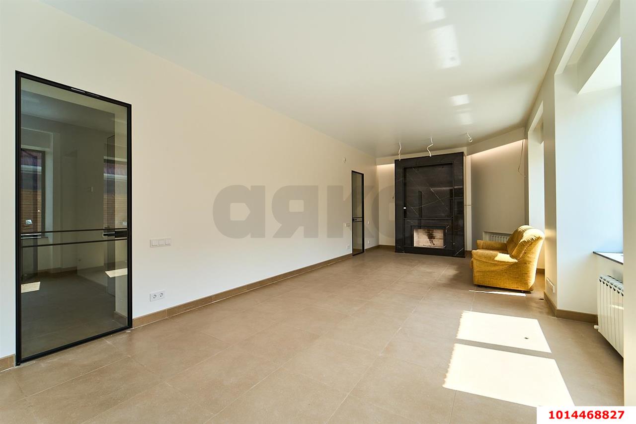 Фото №1: Дом 499 м² + 5 сот. - Краснодар, Карасунский внутригородской округ, мкр. Камвольно-суконный Комбинат, ул. 2-я Заречная, 3