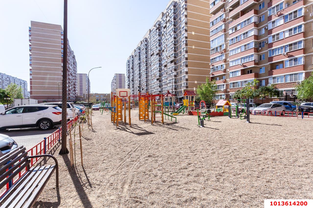 Фото №20: 2-комнатная квартира 69 м² - Краснодар, имени Петра Метальникова, ул. Петра Метальникова, 26