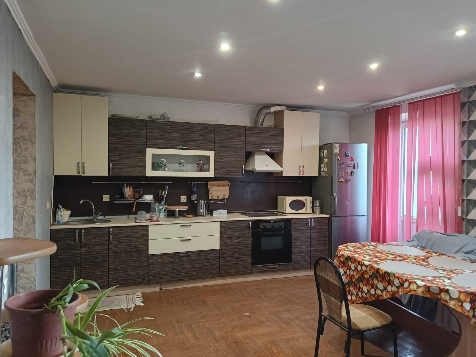 Фото №1: 2-комнатная квартира 70 м² - Краснодар, Прикубанский внутригородской округ, мкр. Школьный