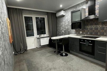 Фото №2: 1-комнатная квартира 43 м² - Краснодар, мкр. жилой комплекс Поющие Фонтаны, ул. имени Невкипелого, 18к2