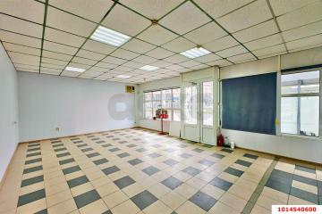 Фото №2: Коммерция 50 м² - Краснодар, мкр. Камвольно-суконный Комбинат, ул. Сормовская, 14