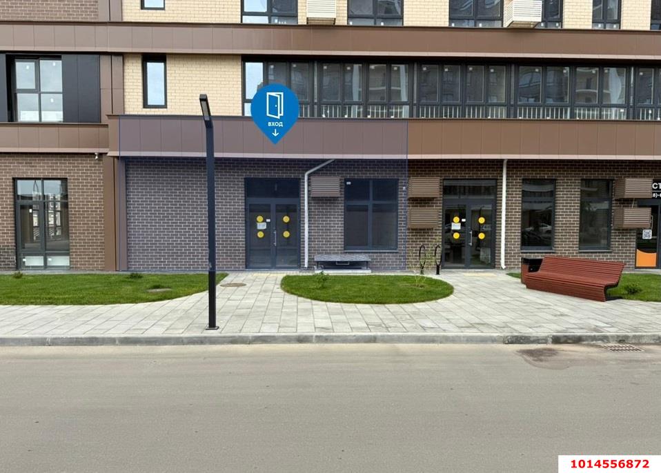 Фото №1: Торговое помещение 77 м² - Краснодар, жилой комплекс Самолёт-4, ул. Константина Гондаря, 103